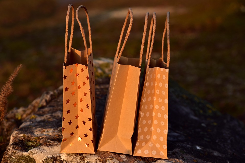 Top 5 Sustainable Materials for Eco-Friendly Paper Bags